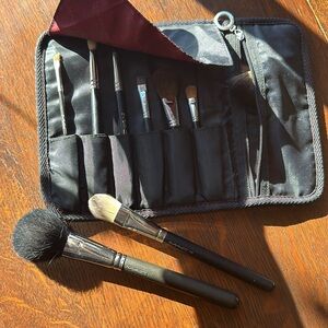Sephora make up brush travel roll w elastic outside hook and interior zip pocket